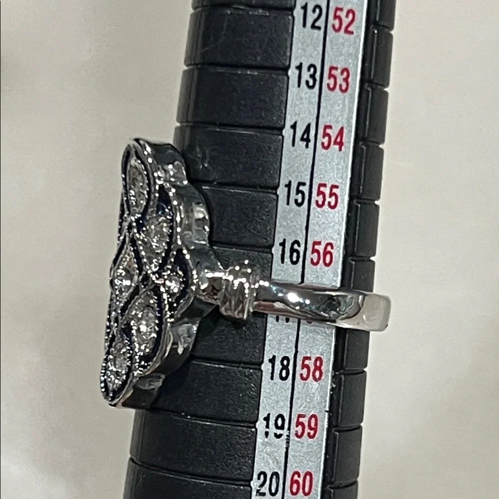Elegant Silver and Blue Women's Ring